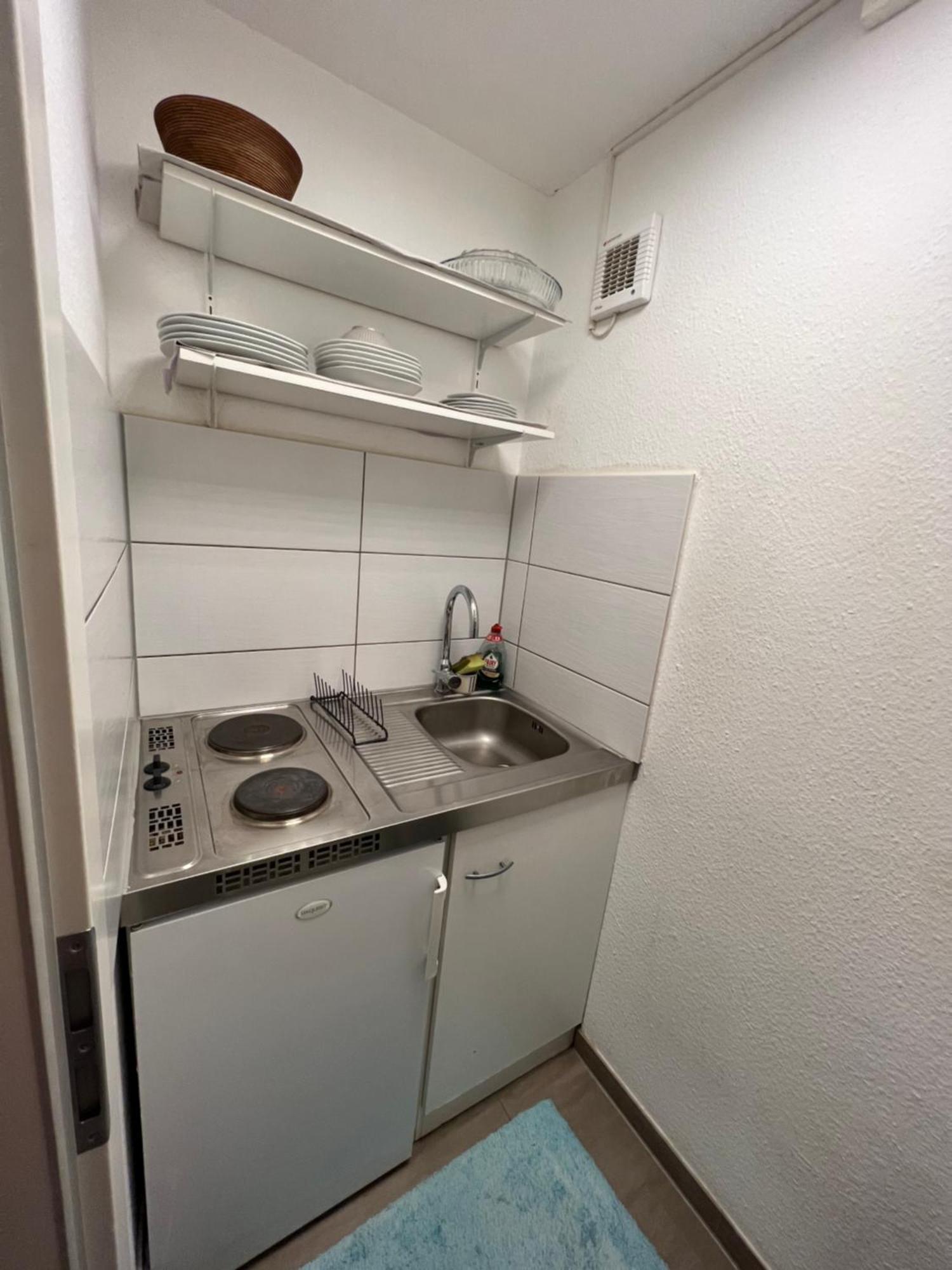 Mit Balkon Im Zentrum Von Apartment